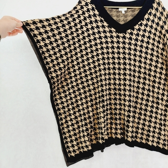 Talbots Black & Brown V-Neck Poncho Sweater 3312 - Picture 3 of 6